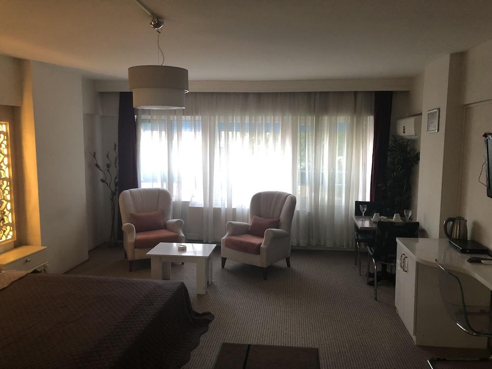 LİZZİA BUTiK HOTEL Istanbul Exterior foto