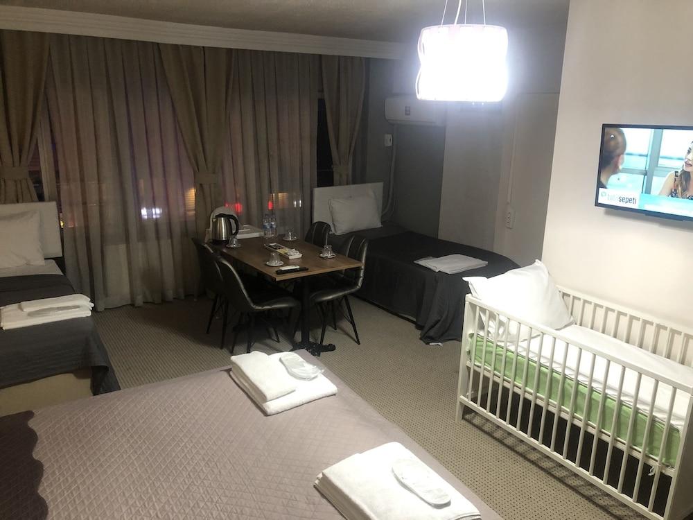 LİZZİA BUTiK HOTEL Istanbul Exterior foto